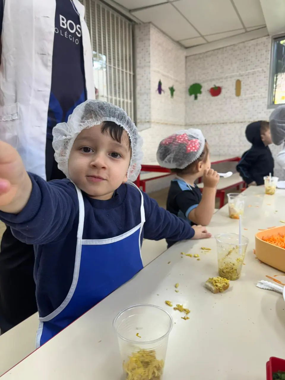 Educando com Sabor: Crianças Aprendem Sobre Alimentação Saudável na Prática